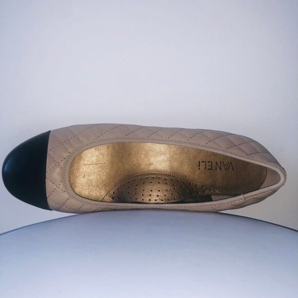 Like New - Vaneli Flats Serene Pudding Nappa Size 10 - Picture 9 of 16